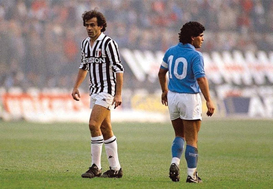 Michel Platini og Diego Maradona dominerte Serie A gjennom 80-tallet. Begge var typiske ‘tiere’ som spilte like bak spissene og regisserte lagets angrep.