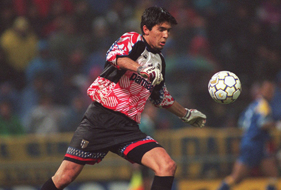 Gianluigi Buffon var en åpenbaring da han som tenåring slo gjennom for Parma.