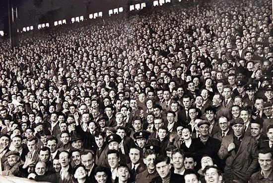 The Kop, den legendariske ståtribunen bak det ene målet på Anfield, anses som en av de viktigste tribunene for utviklingen av supporterkulturen i fotballen – både i verbale så vel som visuelle utrykksformer. Det var her tribuneallsangen skal ha startet. The Kop ble også en catwalk for supportermoten. Under flomlysbelagte europacupkamper het det at The Kop kunne «suge ballen inn i mål».